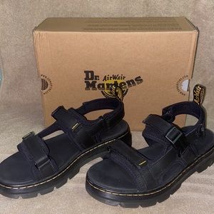 Dr. Martens Forster Black Sandals Mens 10 (Box Included)